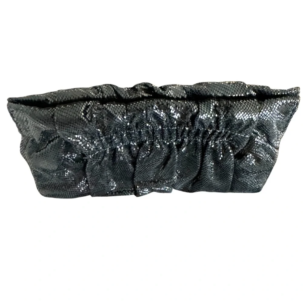🆕 Henri Bendel Black Snakeskin Evening Bag Clutch